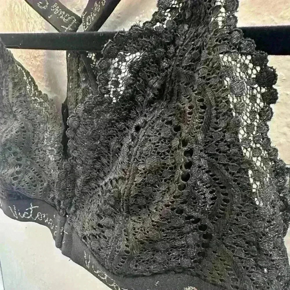 Victoria's Secret Black Lace Bralette with Gold Script. Front Closure. Size S - Picture 4 of 4